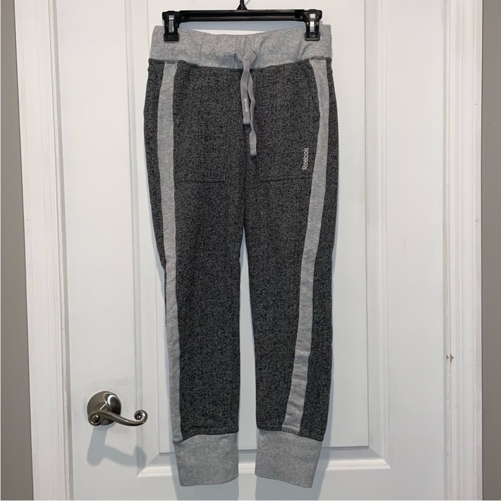 🔥 3 for $15 🔥 Reebok athletic joggers sweatpant size XS